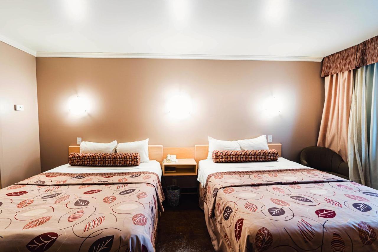 Auberge Harris Saint-Jean-sur-Richelieu Kültér fotó