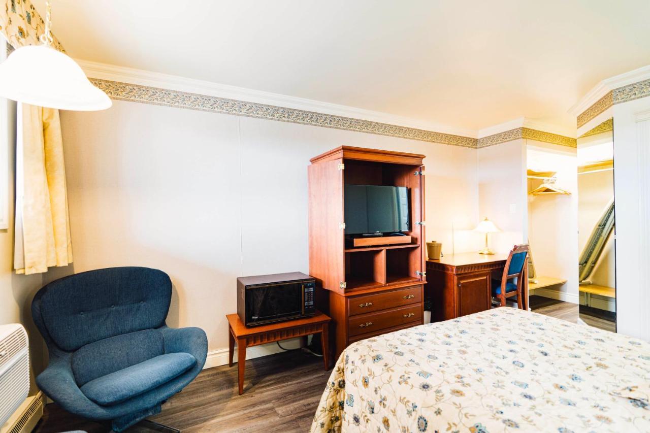 Auberge Harris Saint-Jean-sur-Richelieu Kültér fotó