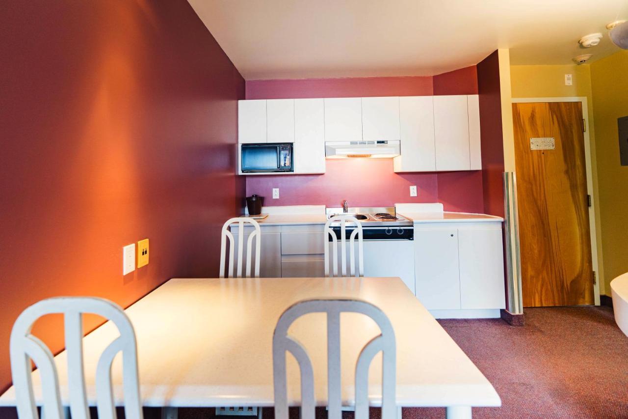 Auberge Harris Saint-Jean-sur-Richelieu Kültér fotó