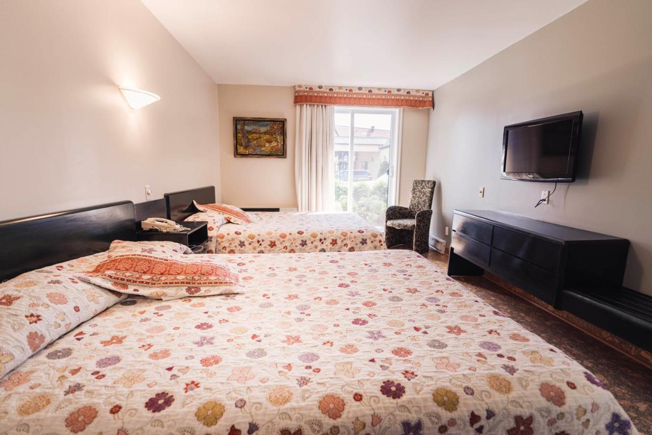 Auberge Harris Saint-Jean-sur-Richelieu Kültér fotó
