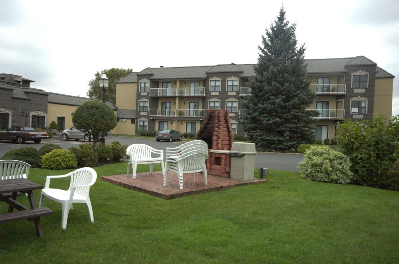 Auberge Harris Saint-Jean-sur-Richelieu Kültér fotó