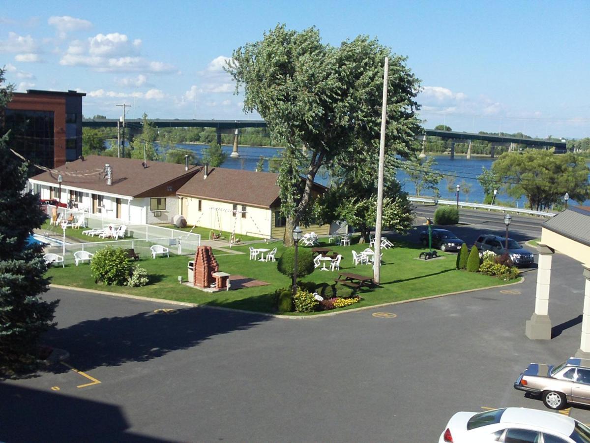 Auberge Harris Saint-Jean-sur-Richelieu Kültér fotó