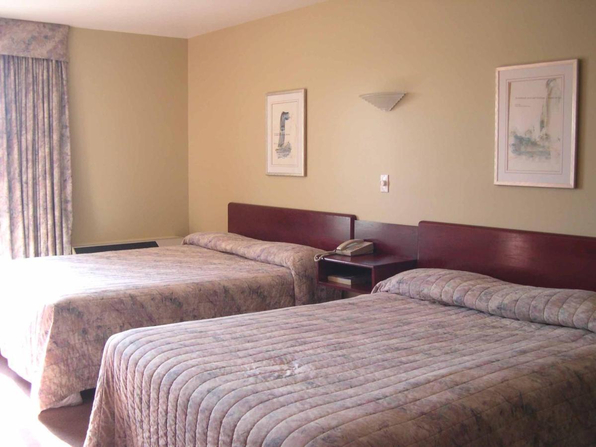 Auberge Harris Saint-Jean-sur-Richelieu Kültér fotó