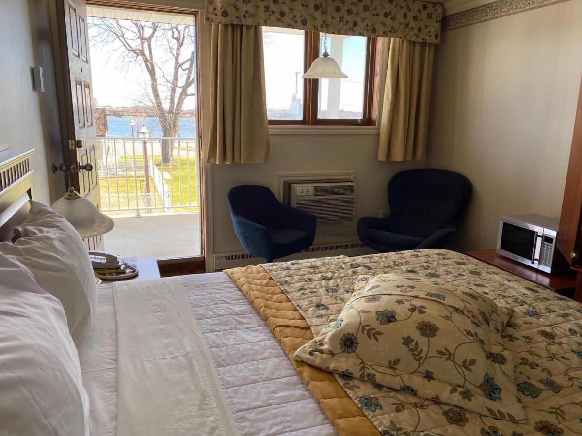 Auberge Harris Saint-Jean-sur-Richelieu Kültér fotó