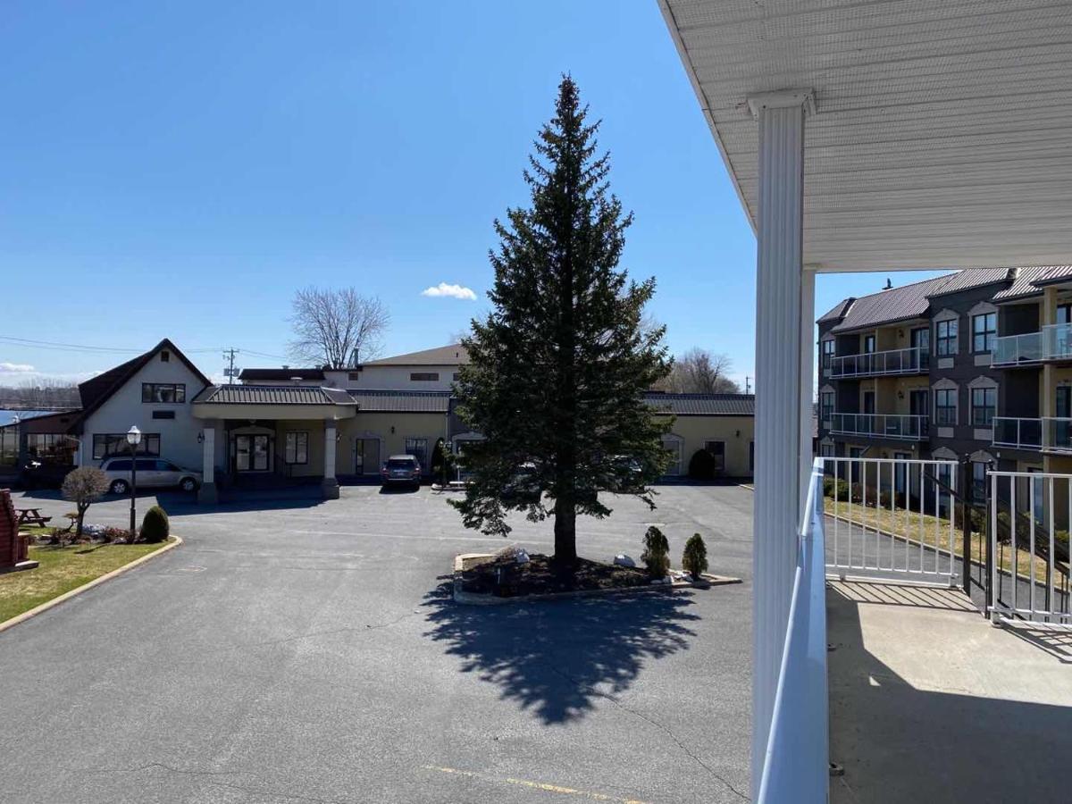 Auberge Harris Saint-Jean-sur-Richelieu Kültér fotó