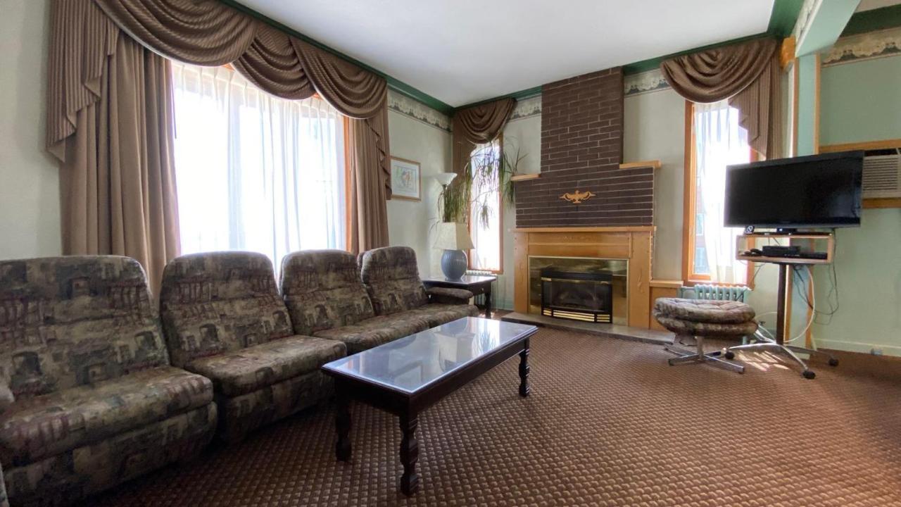 Auberge Harris Saint-Jean-sur-Richelieu Kültér fotó
